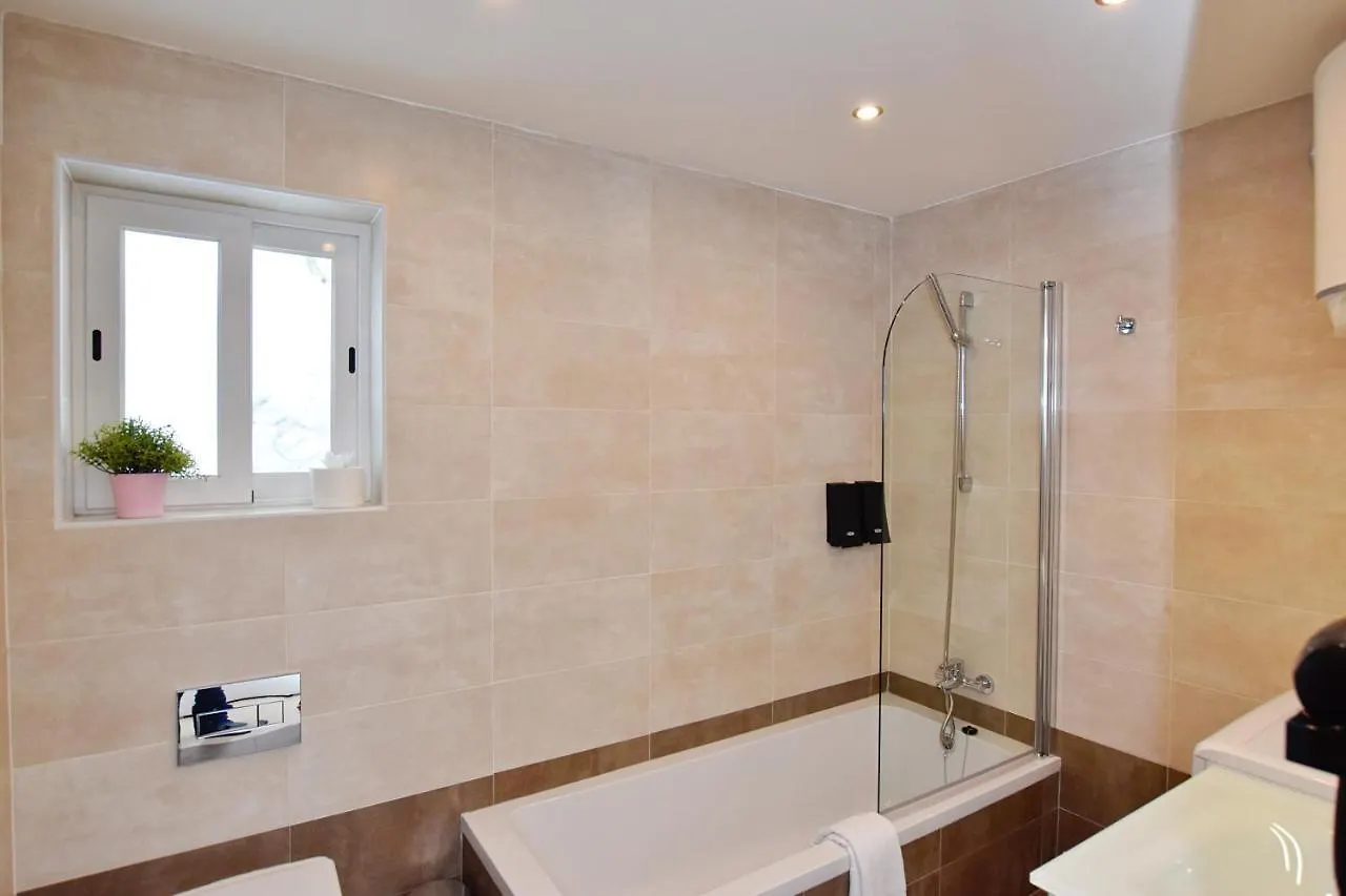 Bajja Apartments San Giuliano 0*,  Malta